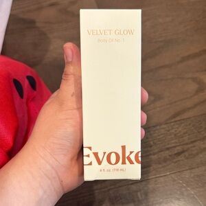 Evoke Velvet Glow Body Oil